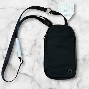 Lululemon Modular Phone Crossbody